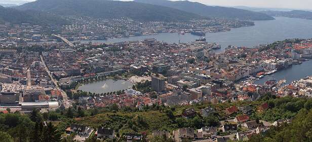 Uitzicht op Bergen vanaf  het Floyen bergstation