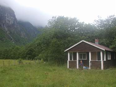 Hutje langs het Klovstien pad