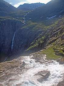 Daar wandelen we omhoog