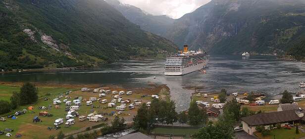 Geiranger fjord, links onze camping
