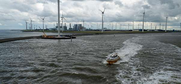 Hier draaien we de Eems op