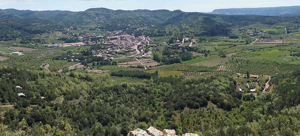 Links de camping in het midden Prades