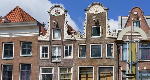 Gevels langs de Nieuwmarkt