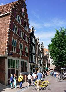 Oudezijds Voorburgwal