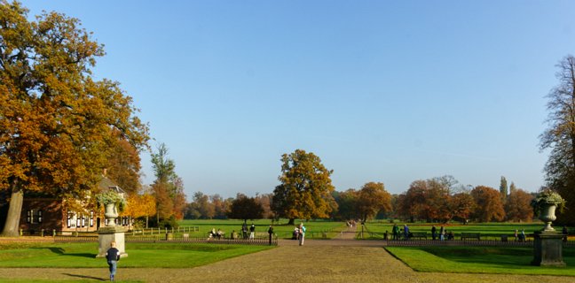 2: 151101-125656_Twickel<br>Uitzicht vanbaf kasteel Twickel