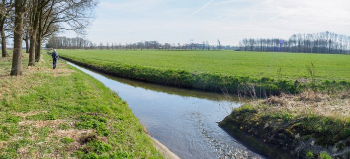 5: 180407-104633_OotmarsumOost-Pano