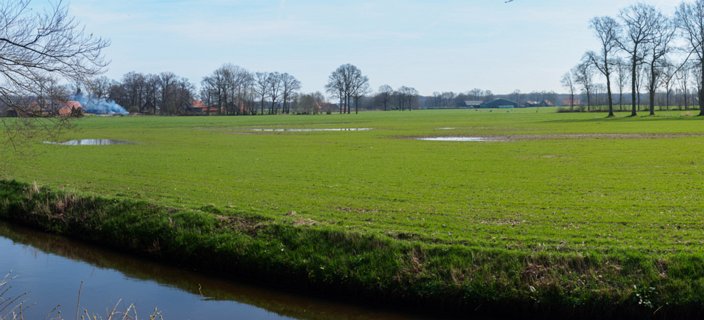 19: 180407-120708_OotmarsumOost-Pano