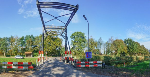 24: 141019-130110_Reutum-bewerkt _4_0000<br>Agelerbrug over het kanaal Almelo - Nordhorn