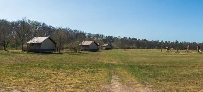 Huisjes op Camping de Roos