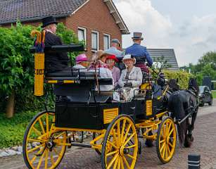 21e Eschrit Koets'n Keerls, Rijtuigen
