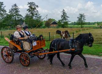 21e Eschrit Koets'n Keerls, Rijtuigen