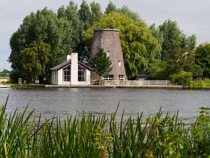 Wijde Aa<br>De Zonnemolen aan de Wijde Aa